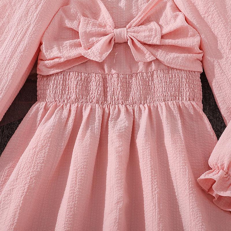 Children's 2025 Autumn French Square Neck Long Sleeve Dress with Waist-Cinching and Large Hem for Big Kids.