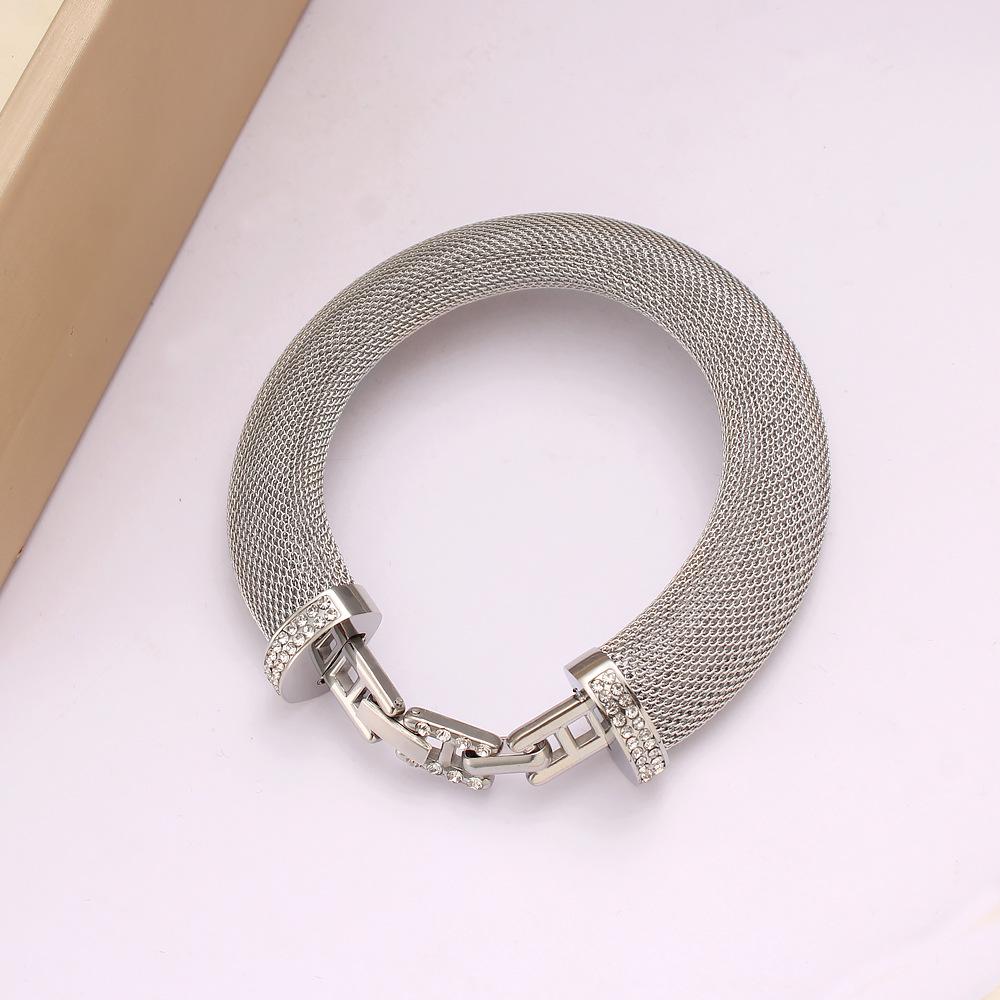 European Style Rhinestone Jewelry Set - Autumn/Winter Choker & Bracelet for Fashion and Internet Celebrities