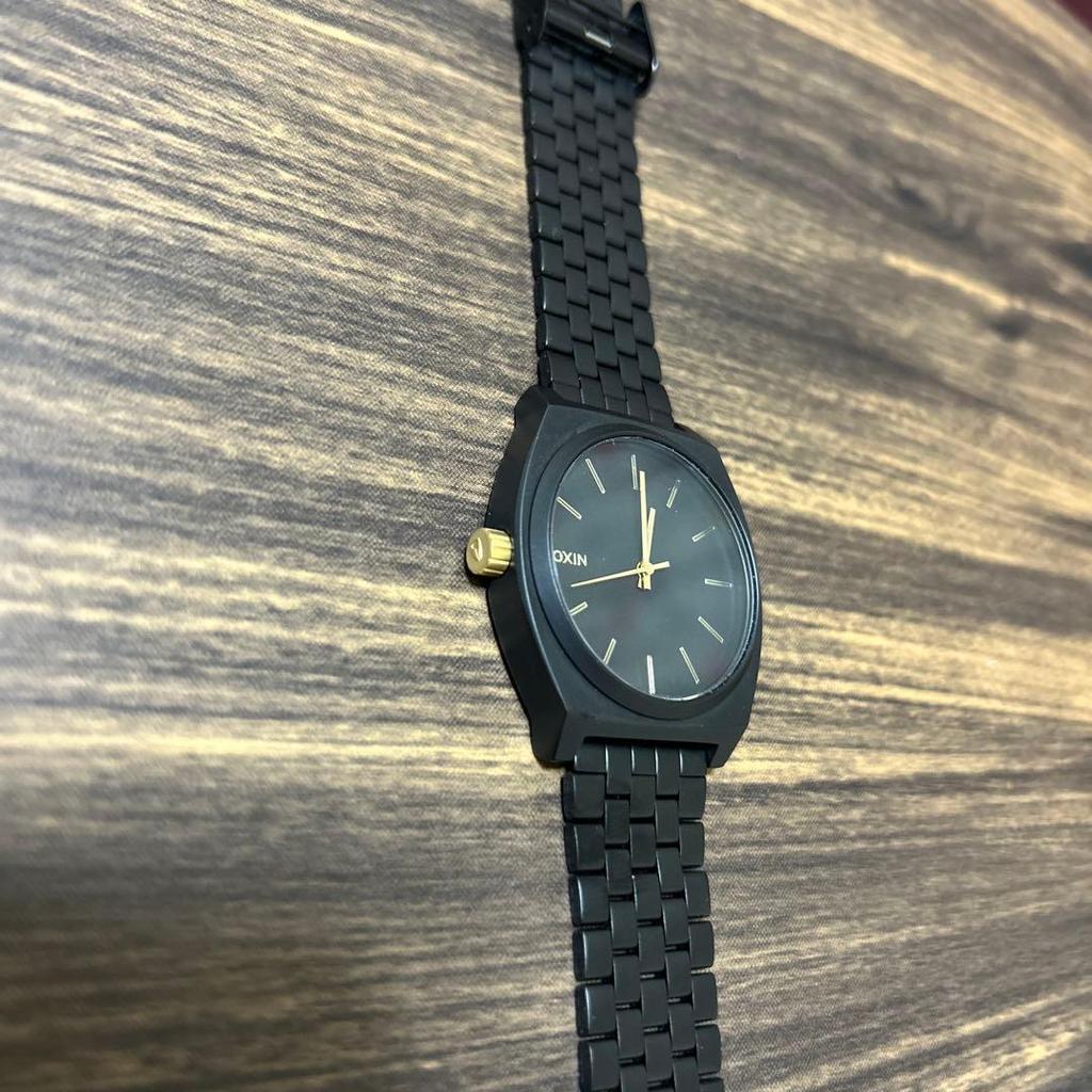 Used NIXON Analog Watch Black