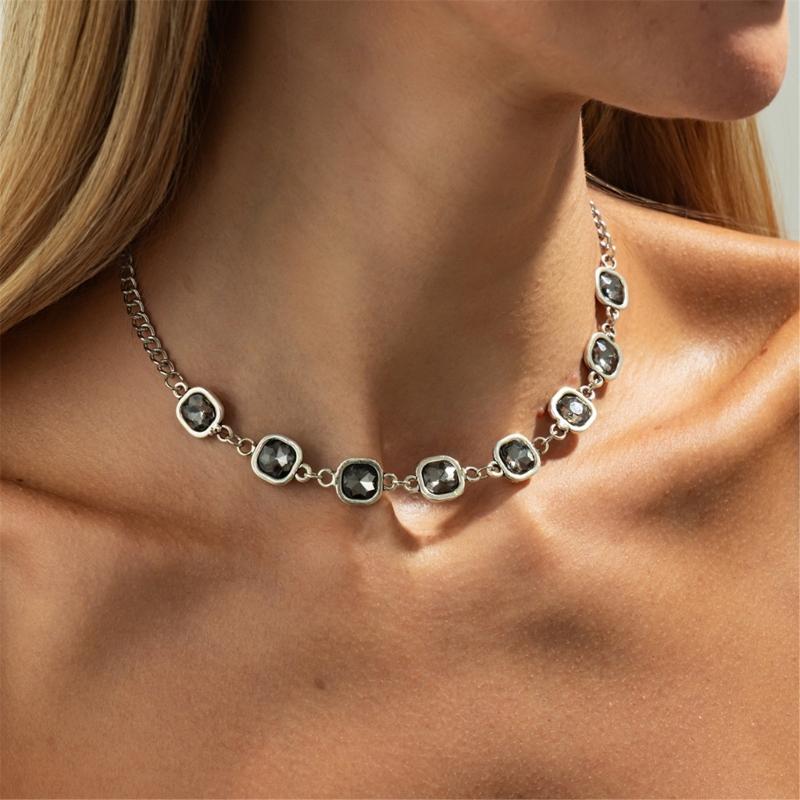 Adjustable Black Diamonds Necklace Matching Bracelet Alloy Texture for Comfortable Everyday Wear Versatile Accessory