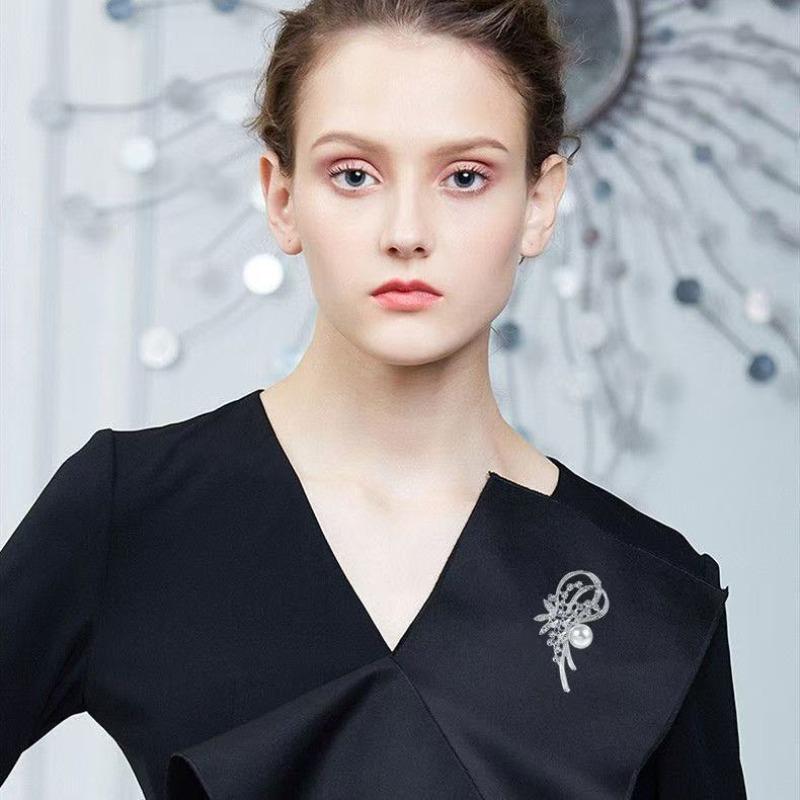 1Pc Dainty Narcissus Flower Brooch for Women Men Exquisite Flower Plant Pins Brooches Jewelry Trendy Accessories Gift