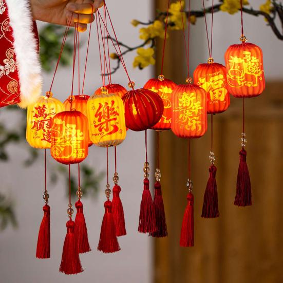 Warm Ambient Lighting Traditional Mini Chinese Lantern with LED Light, Handheld Middle Winter Melon Shaped Lamps Autumn Festival for Spring Festival,
