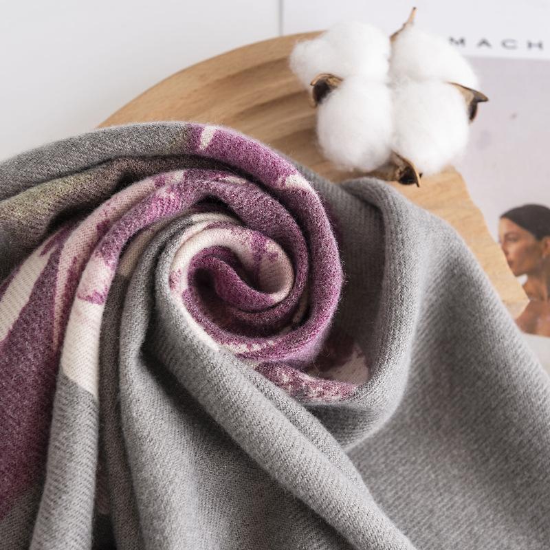 New Elegant Celebrity Style Printed Scarf Imitation Cashmere Autumn and Winter Flower Shawl Soft Warm Scarf