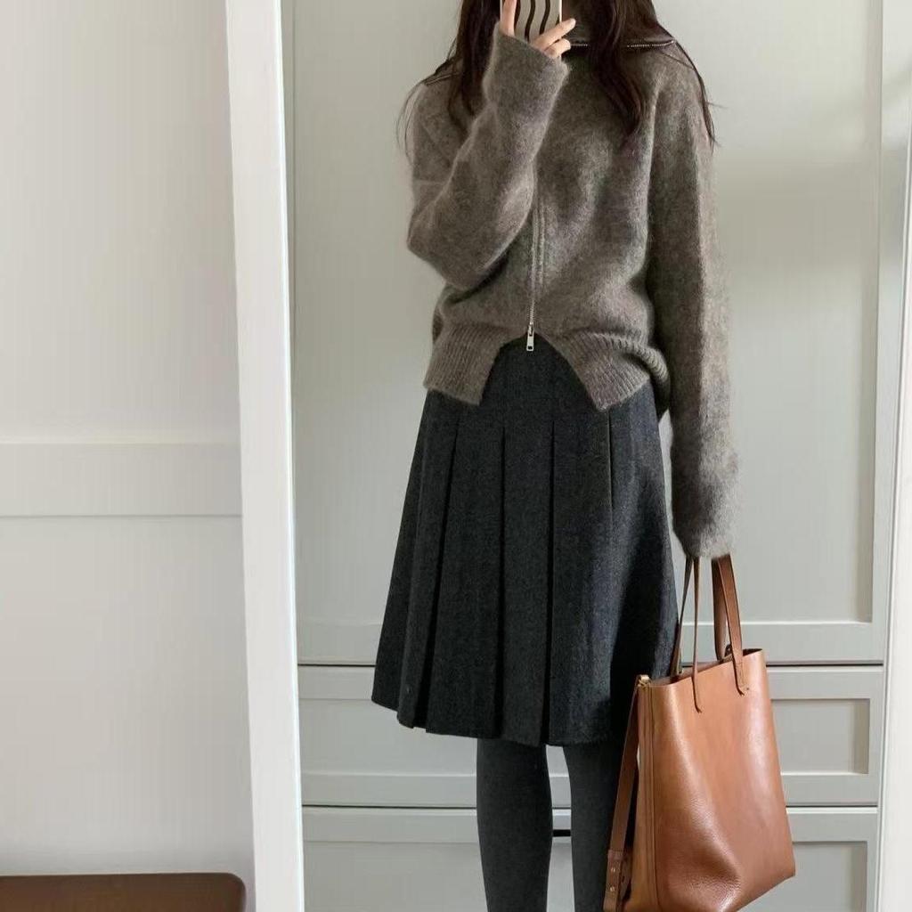 Petite 2026 Autumn/Winter Wool Pleated High-Waisted A-Line Skirt, Slimming Mid-Length Women's Fashion