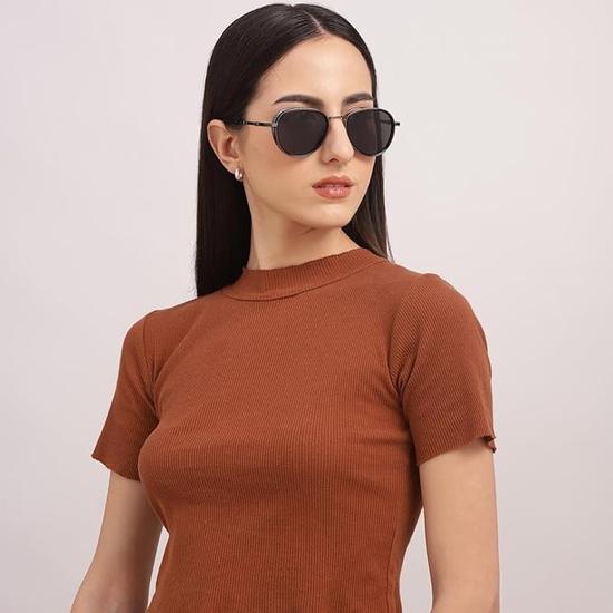 Vincent Chase by Lenskart | Quadratische Stilvolle Sonnenbrille | Polarisiert & UV-geschützt | Für Männer & Frauen | Groß | VC S13830