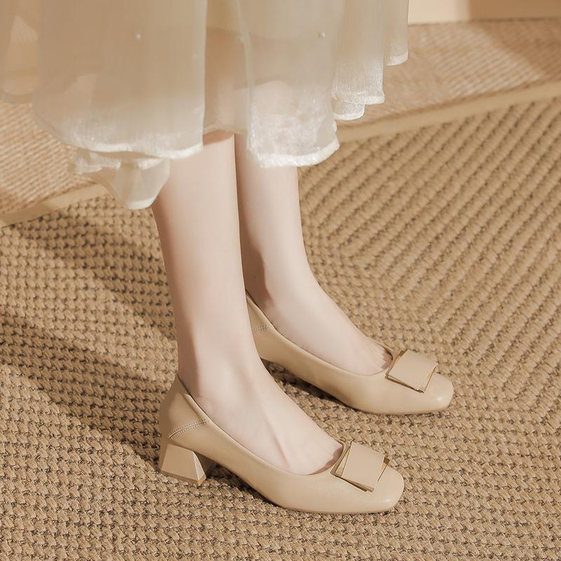 Giant soft~ French leather square head soft leather single shoes versatile temperament thick heel light mouth bridesmaid shoes professional high heels