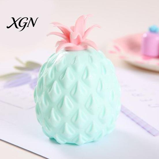 Jouet à presser à la main Ananas Soulagement de l'anxiété Réduction du stress Balle Exercice Relaxation Fruit Sensoriel Fidget Cadeaux de fête