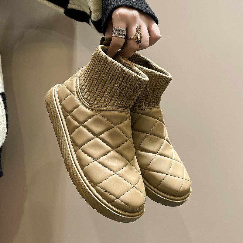 

Зимние ботинки для женщин 2025 года, новая зимняя ретро-верхняя одежда на платформе для студентов, сохраняющая тепло, обувь из северо-восточного хлопка, модная осень и зима 35 бежевый