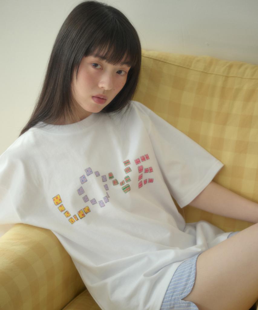 AMBLER Crayon Love Graphic Short Sleeve T-Shirt As1302 (White)