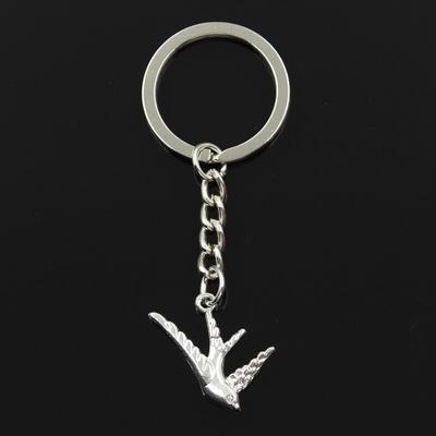 Mode 30mm Schlüsselanhänger Metall Schlüsselanhänger Schlüsselanhänger Schmuck antik vergoldet fliegende Schwalbe Vogel 26x25mm Anhänger