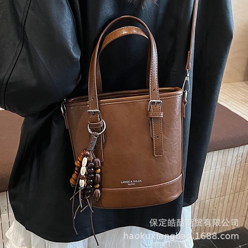 Premium Niche Bag Women's Autumn and Winter 2025 New Retro Leopard Print Shoulder Messenger Bag Women's Portable Bucket Bag