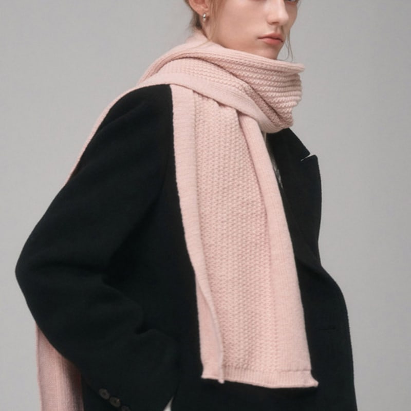 Saint Luxure Soft Leaf Muffler Pink