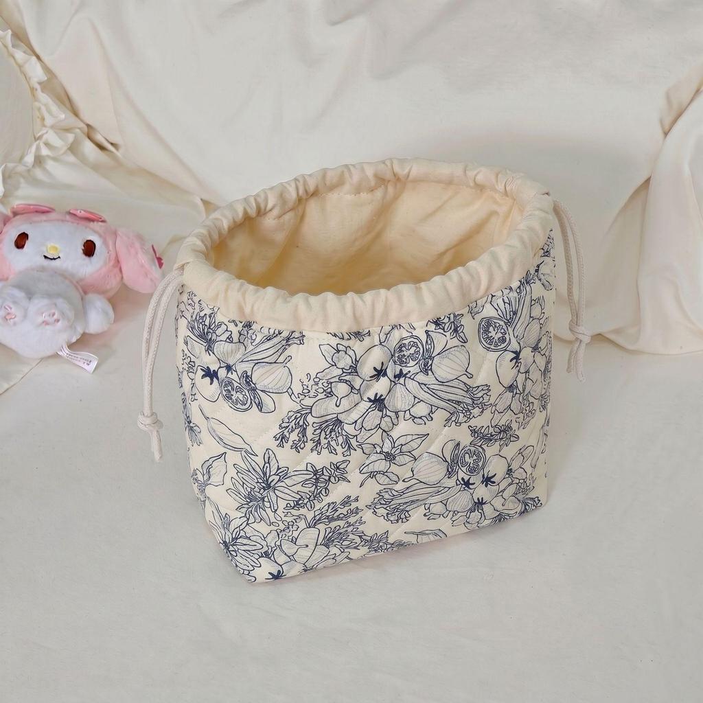 Premium Quilted Travel Storage Pouch: Large Capacity, Cute Drawstring Design