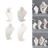Anspruchsvoller Robuster Flusen Schmuck-Display-Büste Kleiner Halsketten-Display-Ständer mit Verstellbarem Haken für Merchandising