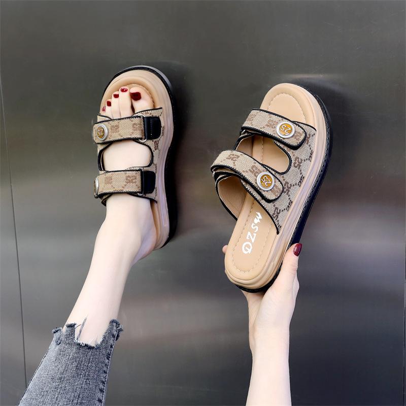 

Thick-bottomed cool slippers for women s new summer wear flat-bottomed versatile muffin bottom half slippers for women 40 чёрный