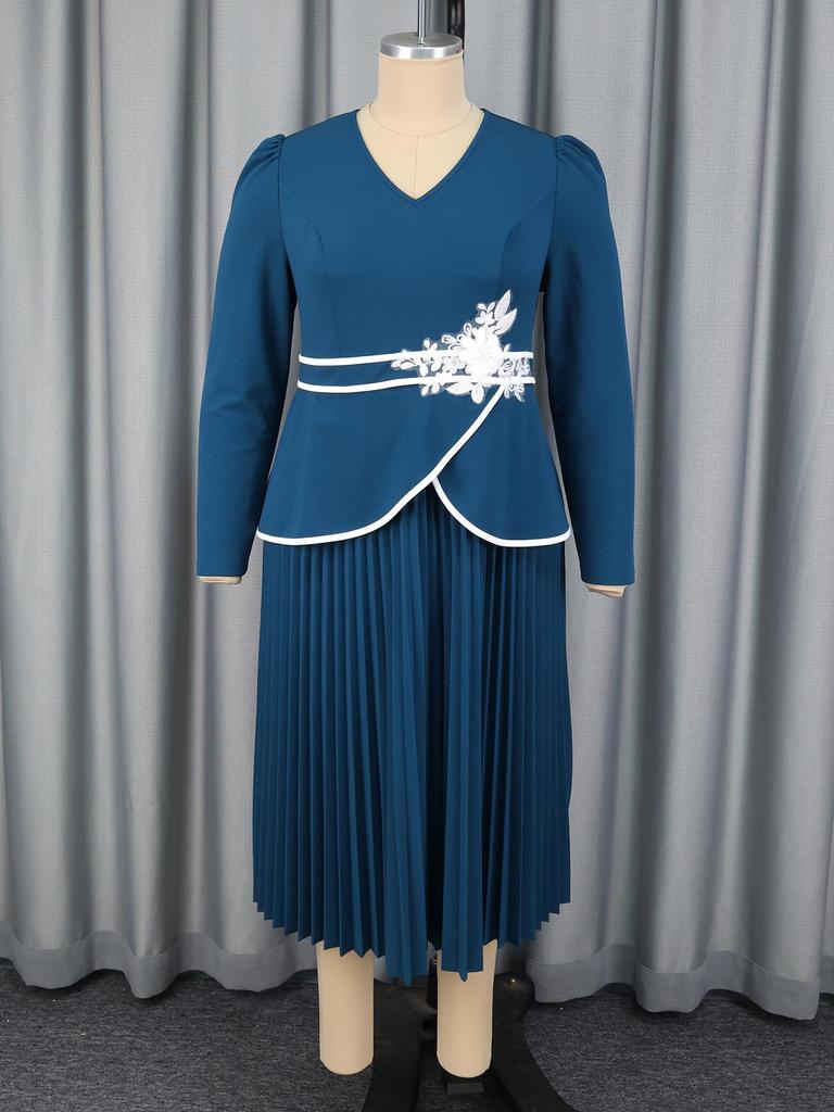 Plus Size Women's Navy V-Neck Long Sleeve Ruffle Dress, Waist-Cinched and Elegant with Pleated Skirt