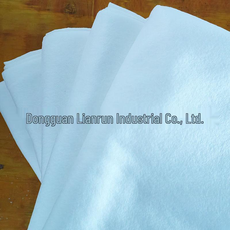 38*305cm Thin 2MM Artificial Snow Cotton Snowflake Blanket for Christmas Decoration 30*305cm