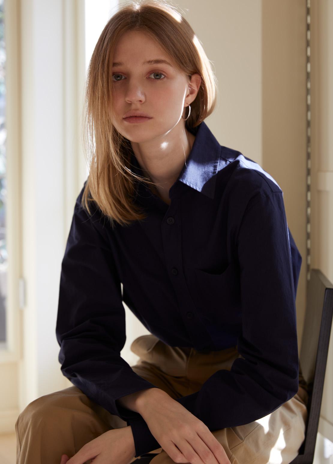 Junesi Embroidered Shirt (Navy) L