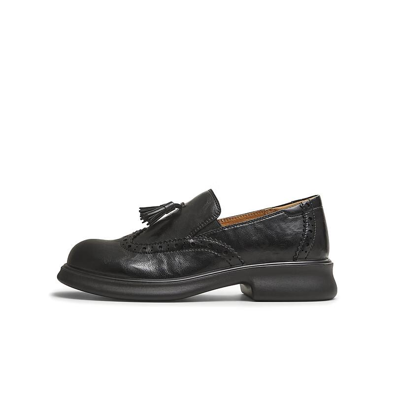 Tiemeyi Women's Carved Tassel Loafer