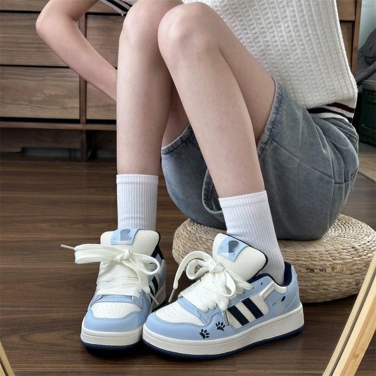 Campus Style Little White Shoes Women's 2025 Autumn New Breathable Board Shoes Ins Versatile Student with Skirt Bread Shoes