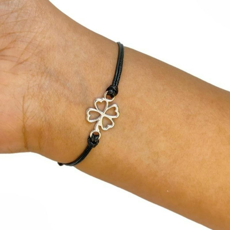 10 pièces 2026 Bracelets Trèfle à Quatre Feuilles pour Femmes Hommes Réglable Fait Main Corde Rouge Porte-Bonheur Couple Amitié Bijoux Accessoires