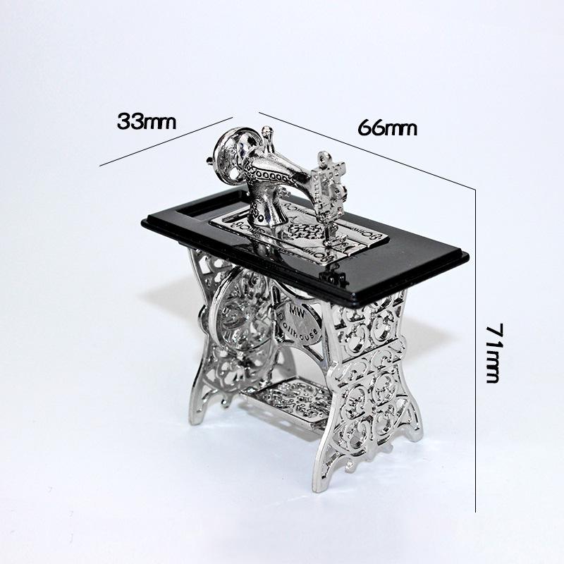 52DOLLHOUSE Миниатюрная модель швейной машинки для кукольного домика Y111 с аксессуарами