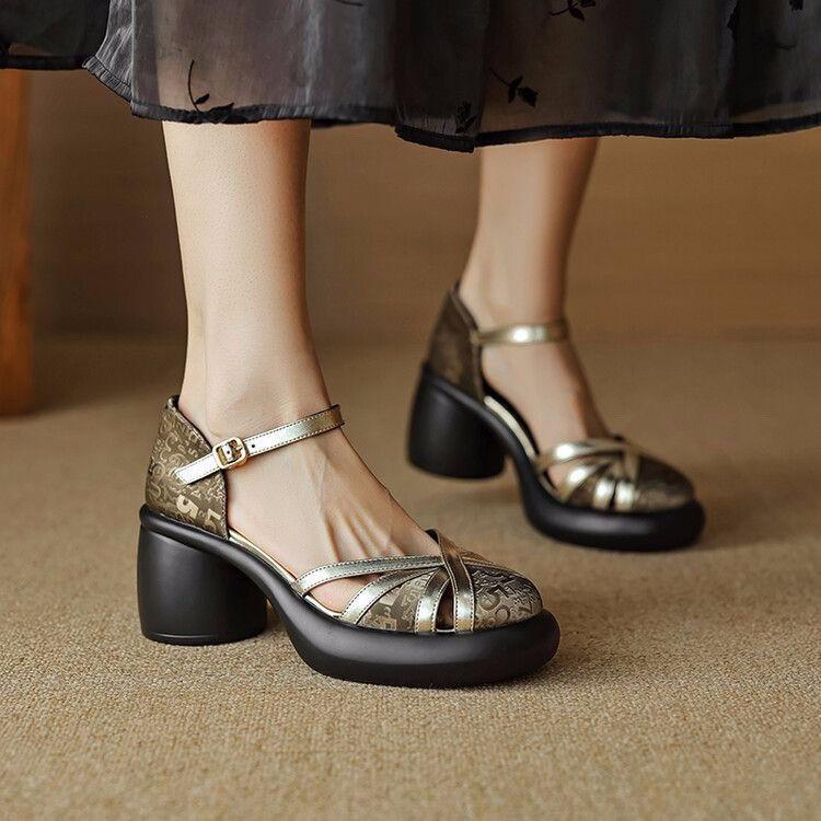 Małe sandały na wysokim obcasie na grubej podeszwie w stylu retro, damskie, lato 2025, na grubym obcasie, dopasowane kolorystycznie, z klamrą z napisem, sandały rzymskie