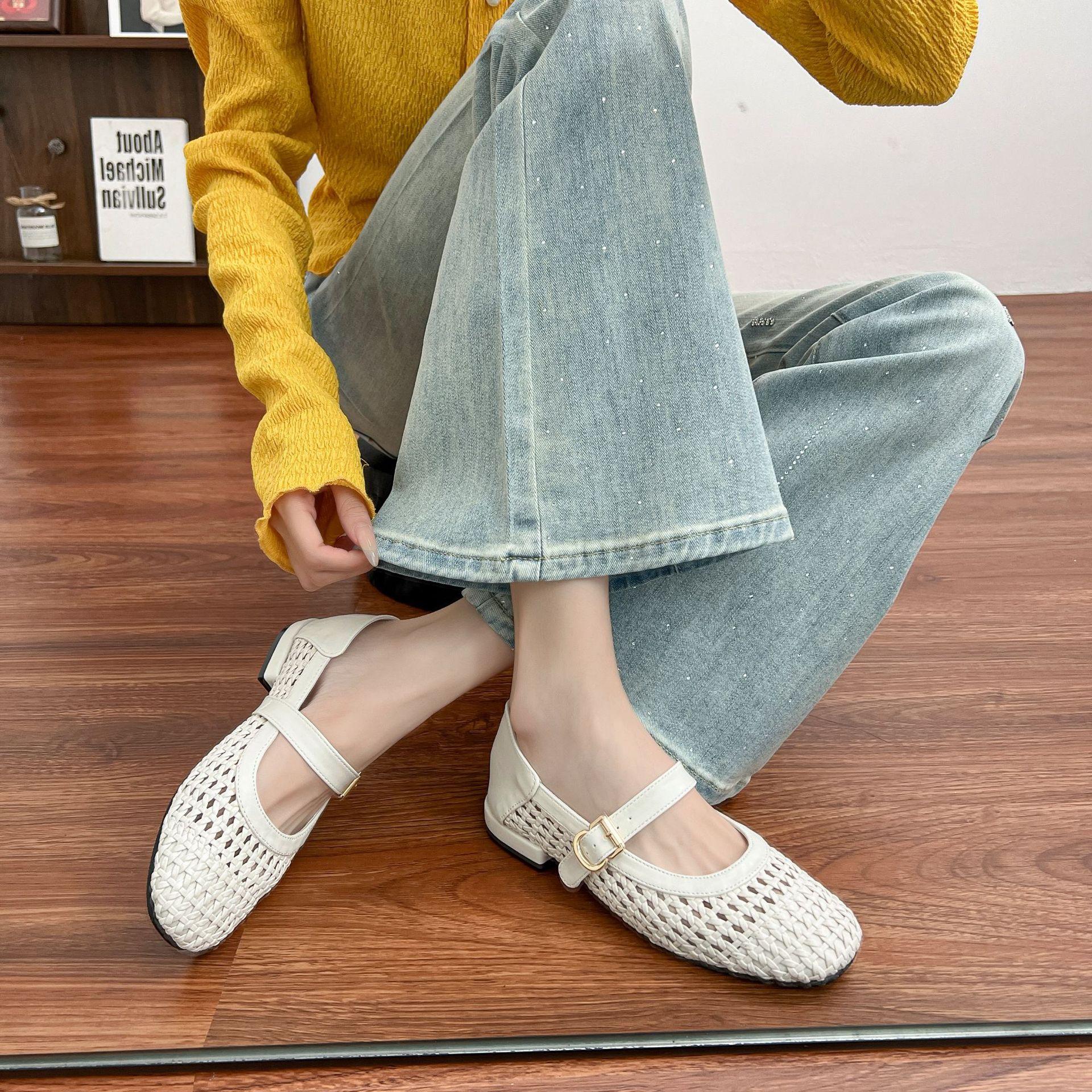 

Autumn new single shoes women s niche weaving Italian style high-end temperament retro women s shoes soft-soled Mary Jane shoes 34