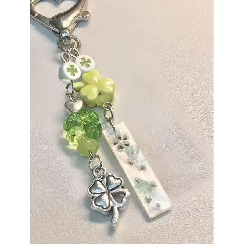 Resin Shamrock Phone Lanyard Keychain Hanging Ornament Charm Green Decorative Strap For Keys Cards or Camera