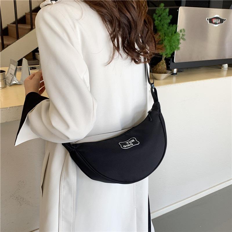 New Simple Fanny Pack Fashionable Commuter Underarm Dumpling Bag Women's 2 Street Shot Single Shoulder Messenger Bag Tide