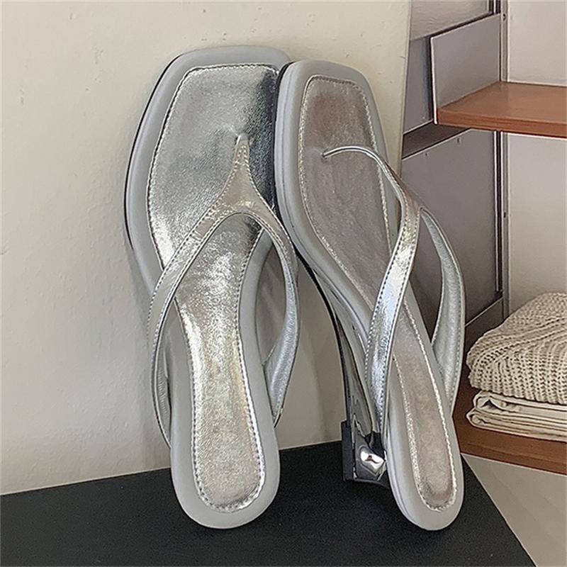 

Pesstwei New Fashion Design Wedges Low Heels Ladies Sandals Summer Square Clip Toe Slippers Women Flip Flops Shoes 35