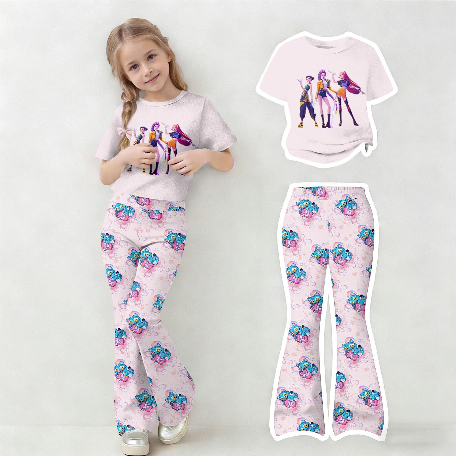 

Детский летний спортивный комплект из двух предметов: футболка с принтом и расклешенные брюки 110 розовый