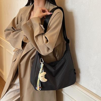Student Large-capacity Bag 2025 New Pleated Fabric Underarm Bag Shoulder Messenger Bag Niche Commuter Bag