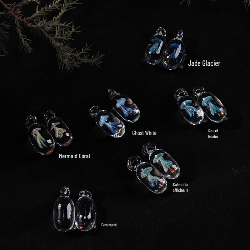 Náhrdelník s medúzou z lapisu lazuli: Dámský ručně vyrobený přívěsek z ryzího stříbra 925 se skleněným křišťálem - Lehký luxusní dárek k narozeninám