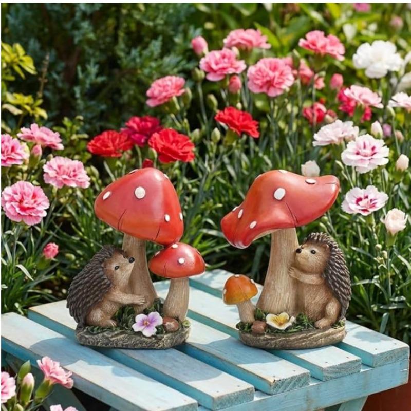 Garden Resin Mushroom Hedgehog Figurine - Micro Landscape Decoration Item - Indoor and Outdoor Courtyard Realistic Bonsai Decorative Piece