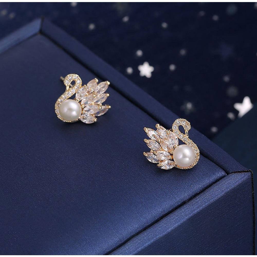 

Серьги-пусеты Лебедь Элегантная мода Женские маленькие серьги с животными Легкая роскошь Высокий класс Темперамент Нишевые украшения для ушей