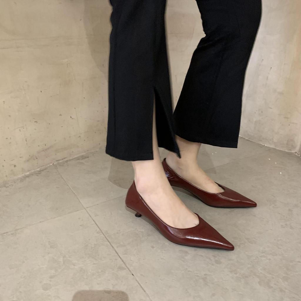 Low-heeled single shoes women's 2024 spring new products pointed head shallow mouth V-mouth shoes cat heel shoes temperament work shoes