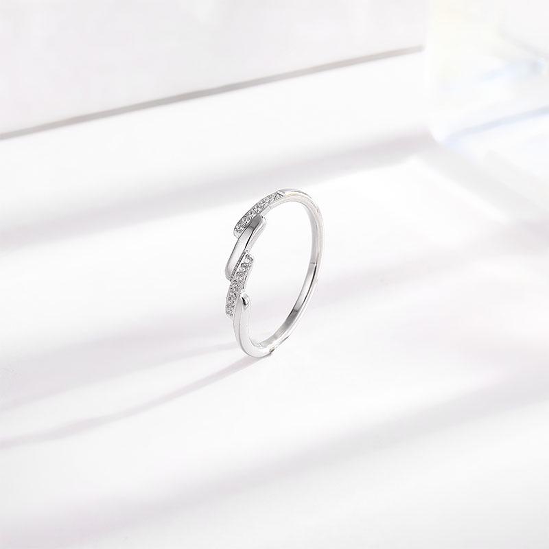 

Элегантное кольцо из титановой стали с цирконом, расположенным по диагонали, для женщин – Стильный, универсальный аксессуар для пары US Size 7