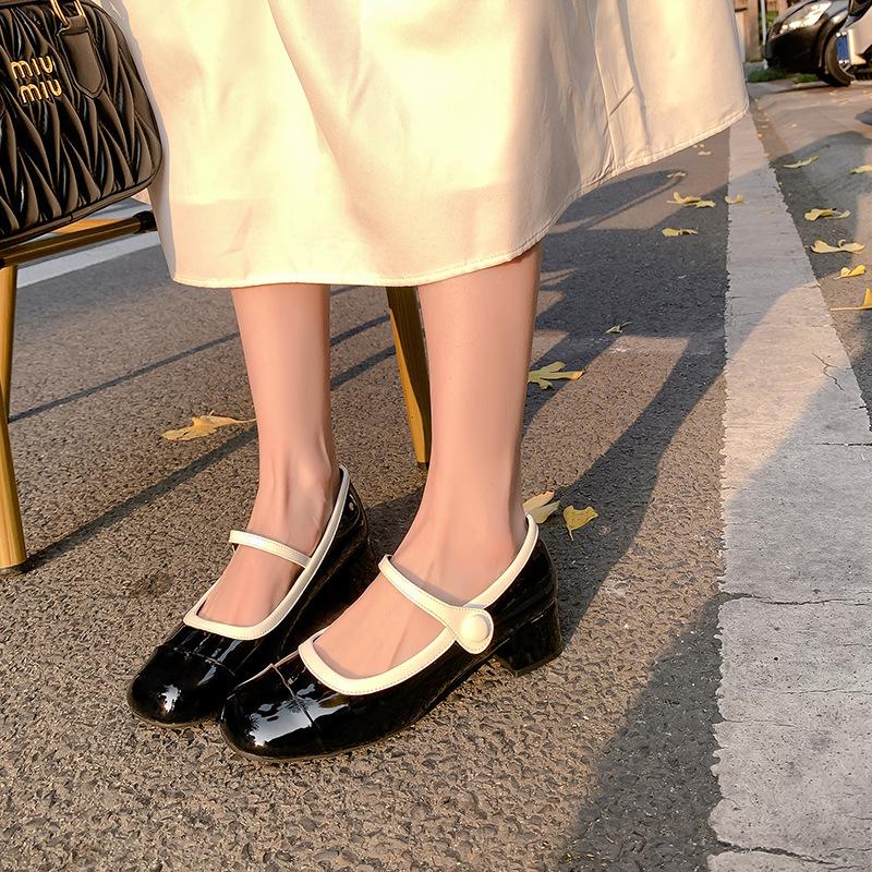 2025 spring and autumn new French small fragrant style thick heel Mary Jane single shoes round head light mouth brown patent leather high heels women