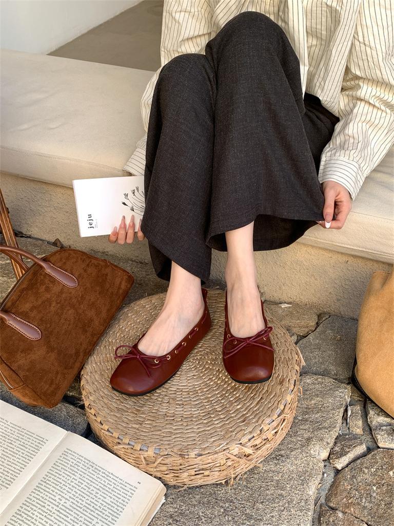 IPPEUM Mary Jane Shoes Red PU Leather Round Toe Kawaii Ballet Flats Shoes Women