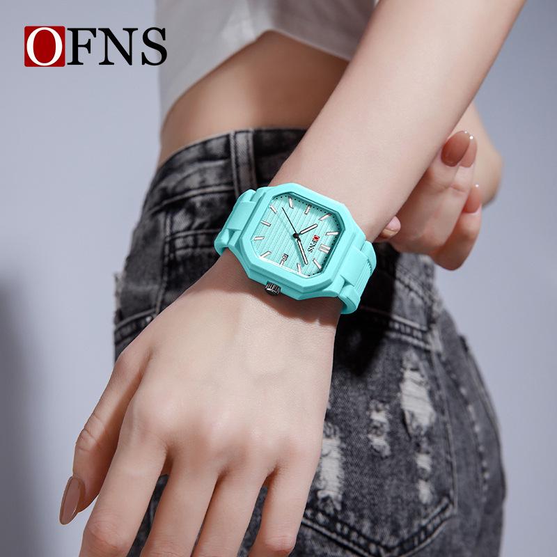 Unisex Luminous Square Quartz Wristwatch with Calendar