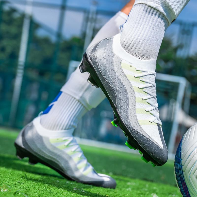 Men Soccer Shoes Professional Grade TF/FG Cleats Studded Resistant Soccer Boots Outdoor Society Training High Quality Football Shoes