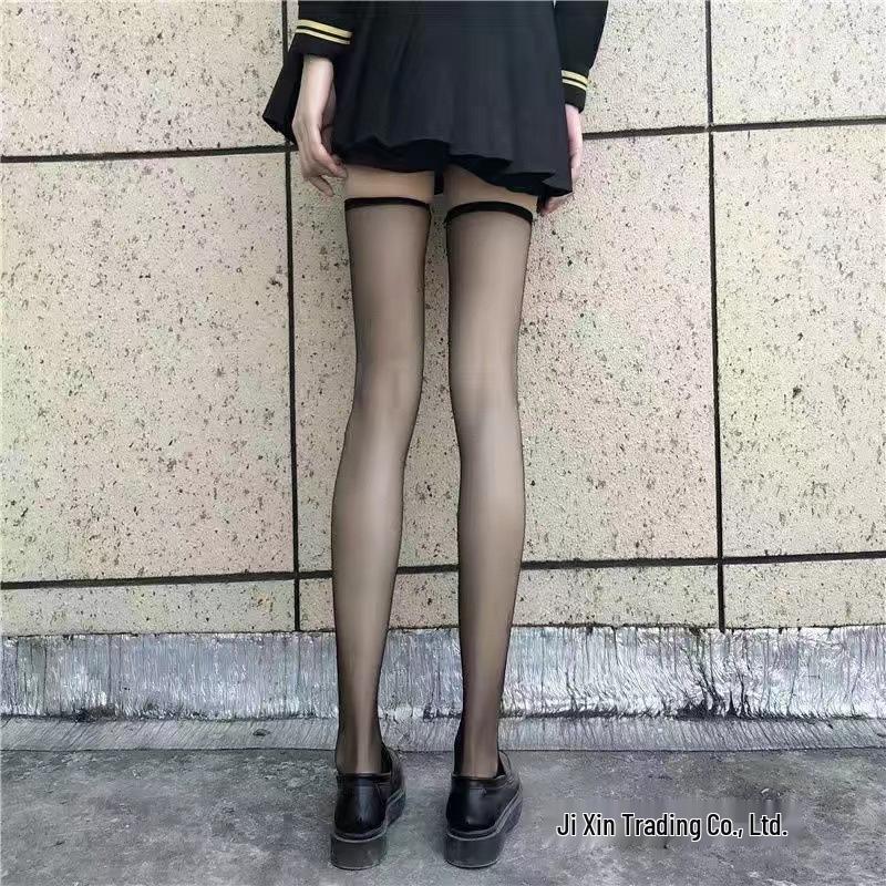 

Бесшовные белые чулки выше колена с масляным блеском One Size 80-150