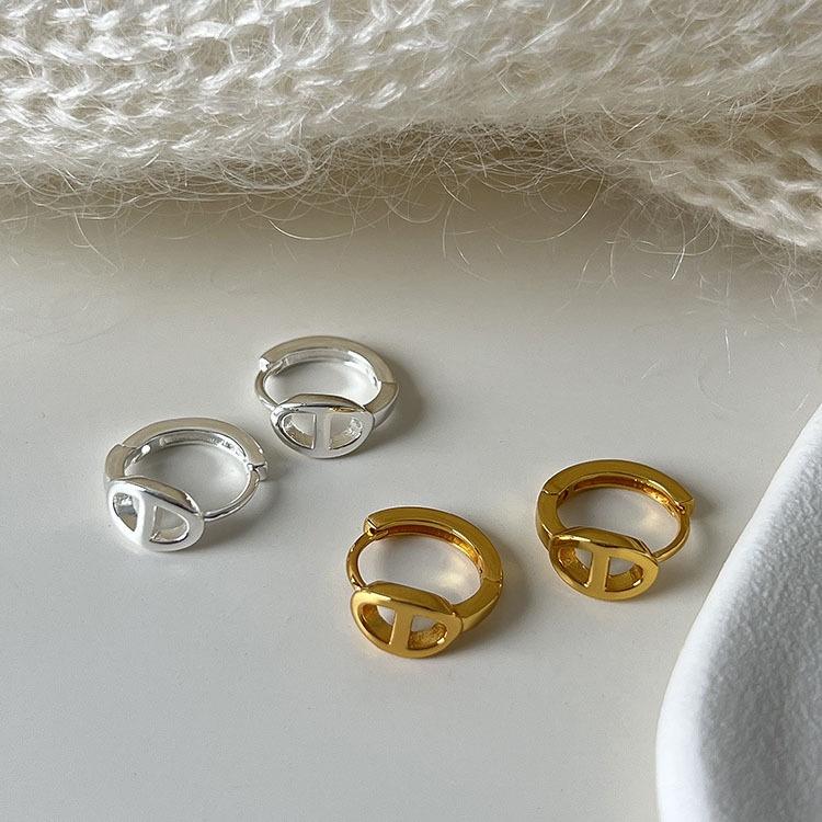 Unique Design Geometric Pig Nose Earrings Vintage And Trendy Ear Accessories