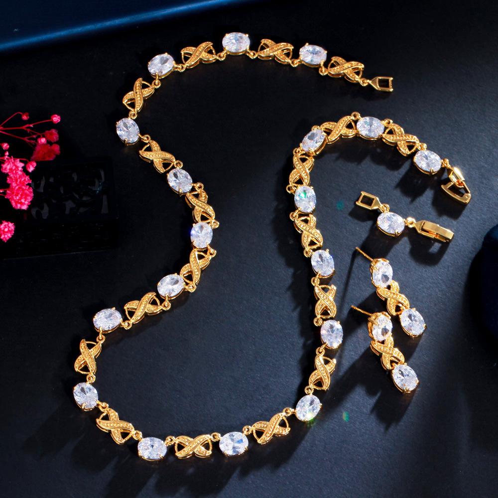 Retro Temperament Noble Earrings Necklace Set Chain, Electroplated 18K Gold Zircon Dinner Dress Set