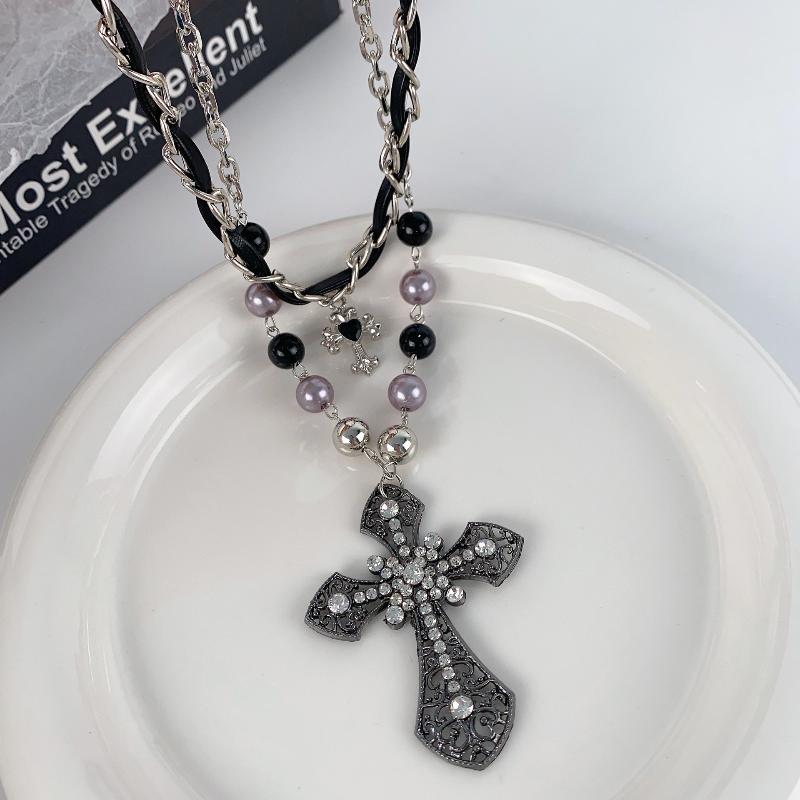 Luxury Vintage Chain Imitation Pearl Chain Necklace For Women Punk Cross Pendant Choker