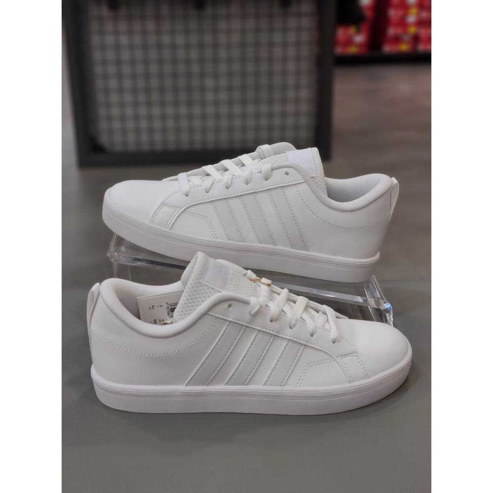 

Adidas Women s Basic Sneaker Белые кроссовки EI3468