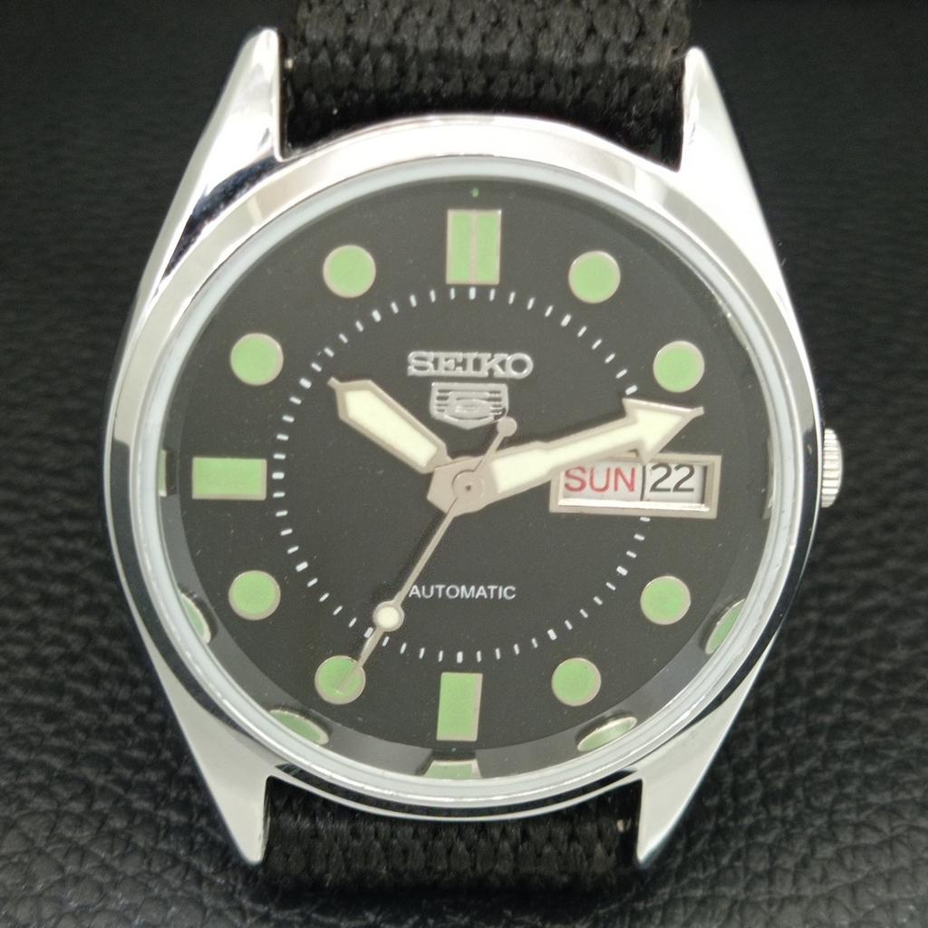 JAPAN VINTAGE REFURBISHED SEIKO 5 AUTOMATIC MENS BLACK DIAL WATCH a444206-1