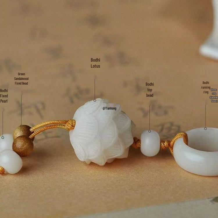 Bodhi Runner Iworyowy Chwost z Owocami z Białym Jadeitowym Wisiorkiem Lotosu