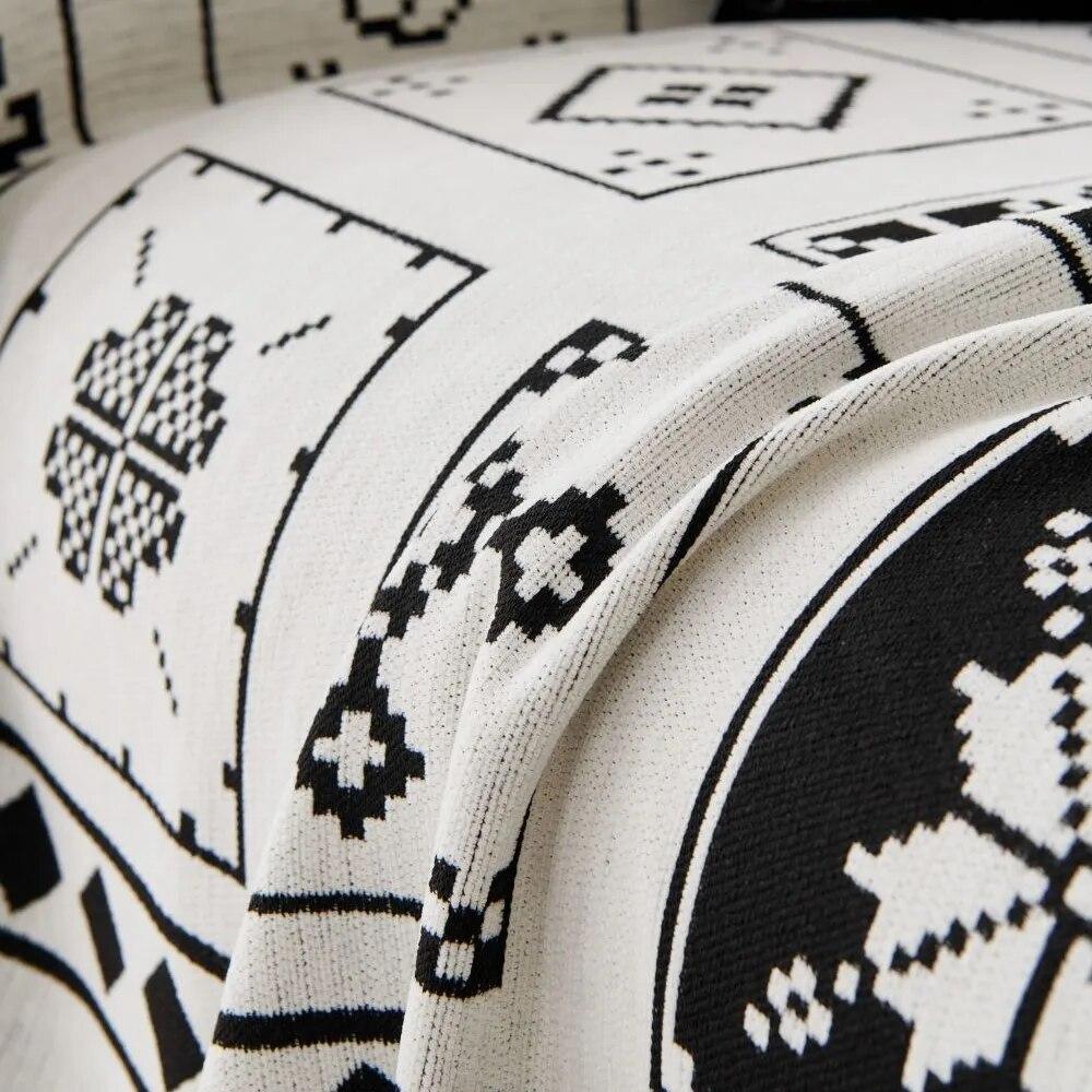 Dustproof Anti-cat Scratch Protection Sofa Throw Picnic Blanket Mat Four Season Three-seat Sofa Blanket Chenille Soft Sofa Cover